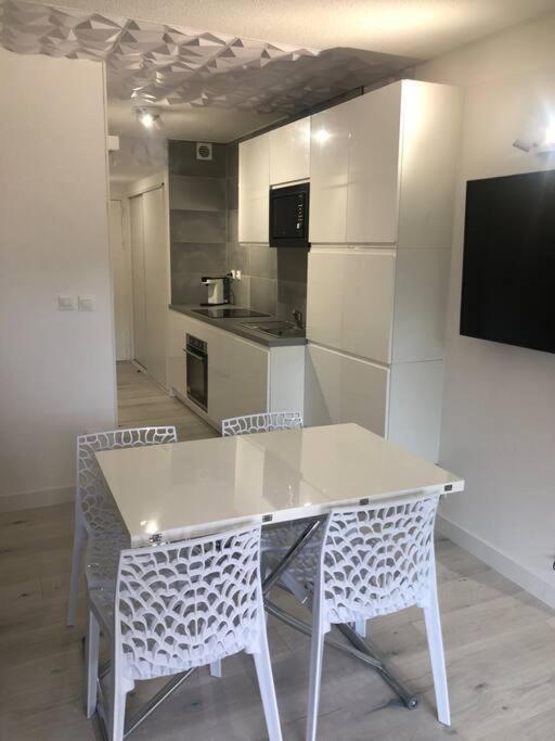 Studio 25M2 Hyeres Plages المظهر الخارجي الصورة